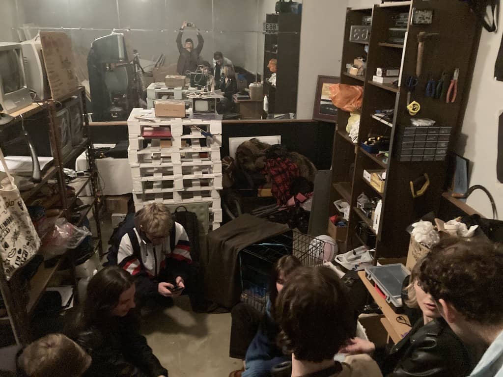 Backstage People chilling at the backstage with the doggo