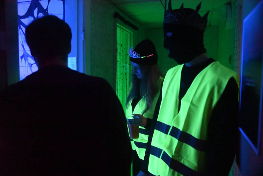 The Bandits Two bandits posing as construction workers