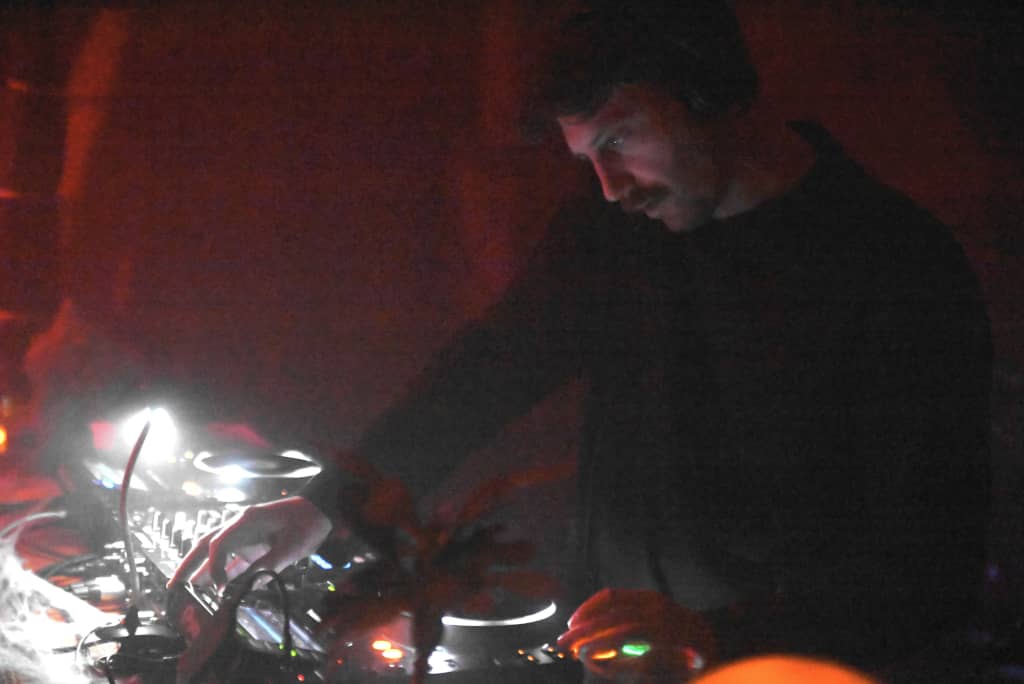 Black Feeling Black Feeling dropping some tunes