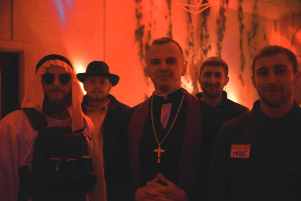 Pray for 911 The pope, the Jaggerbomber and the goonies