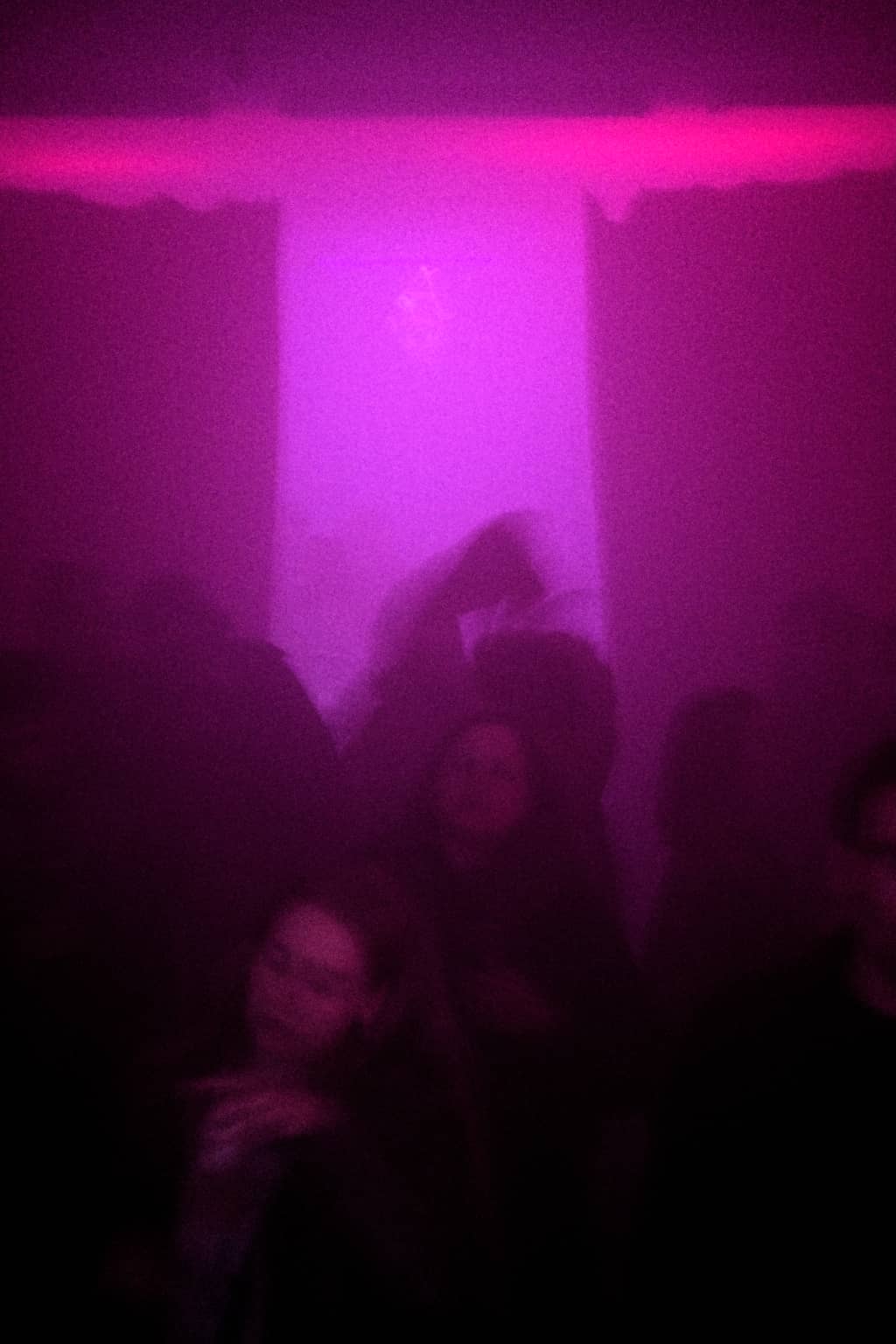 Dance Floor Dance floor going wild, hell yeah!