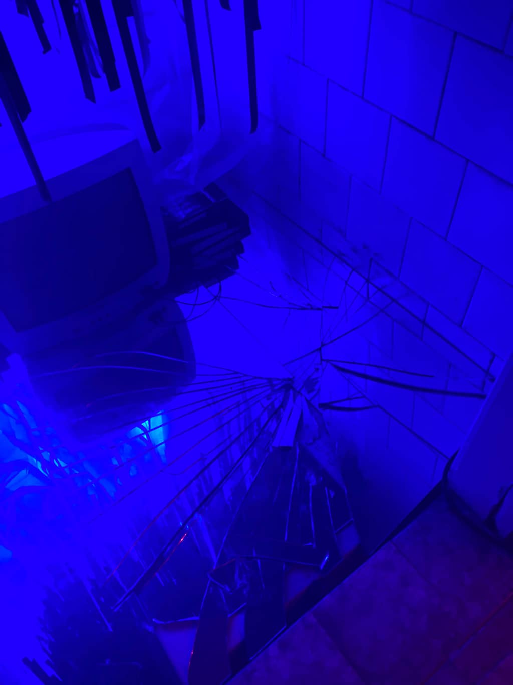 Broken Mirror Broken mirror room