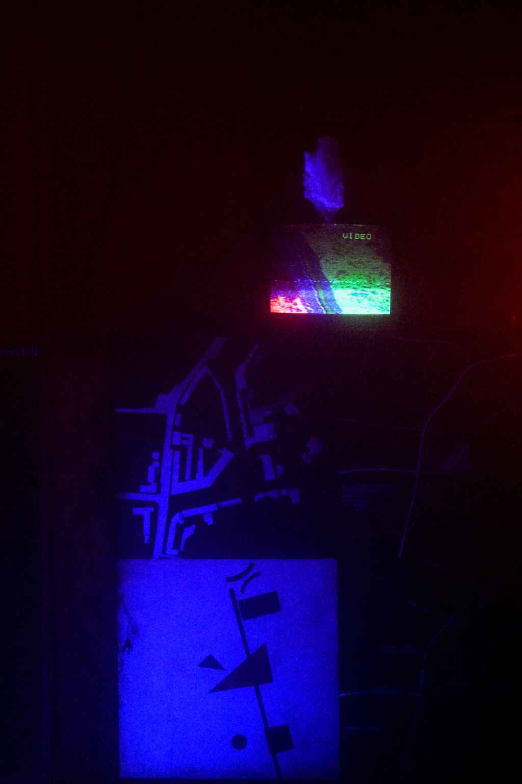 News Broadcast Random news broadcast